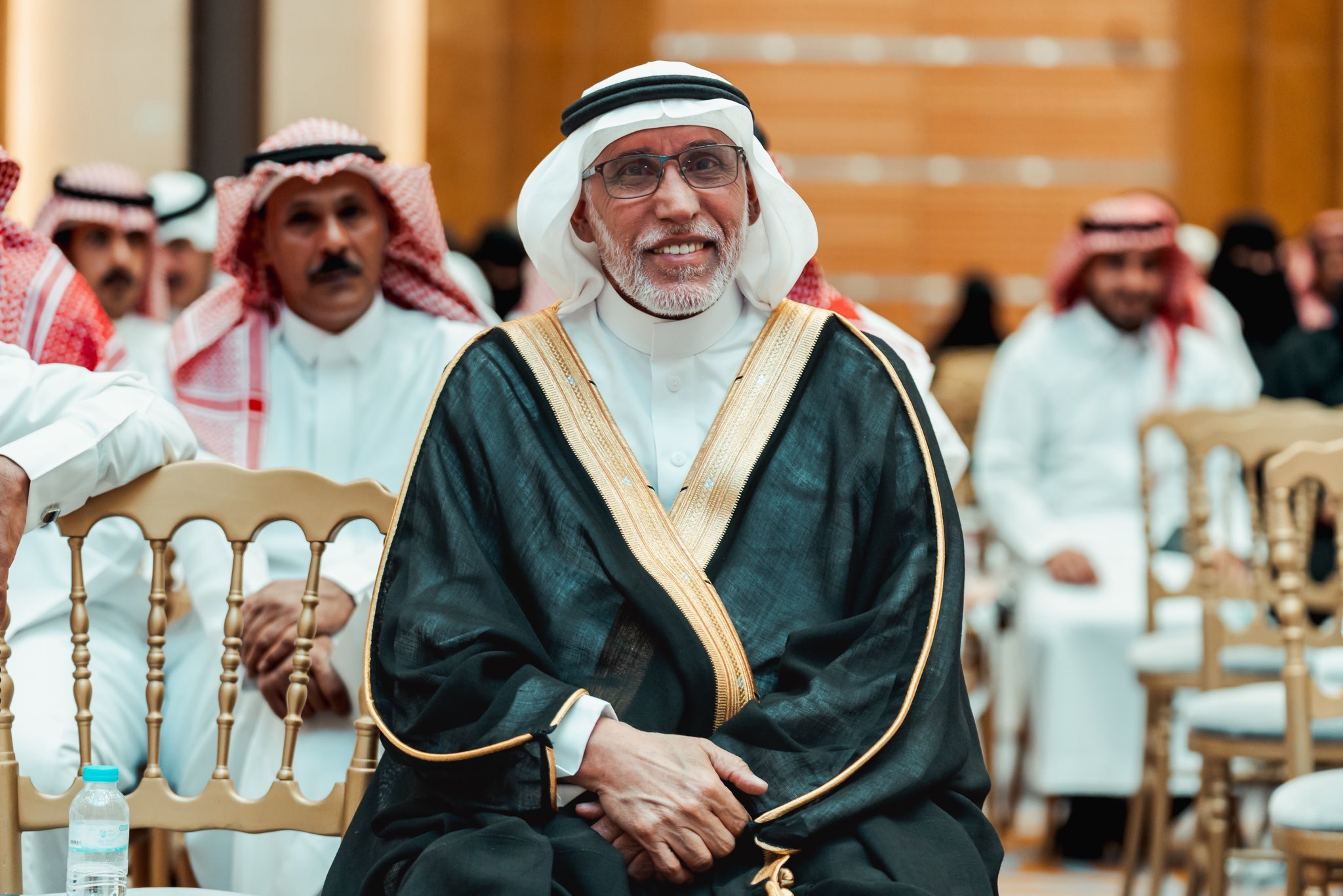 بصور....طلابنا يوثقون لحظة الحصاد، وعائلاتهم تُخلّد فرحة الإنجاز